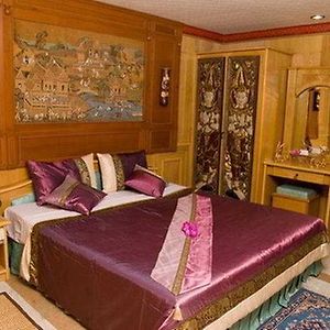 Grand Deluxe Suite